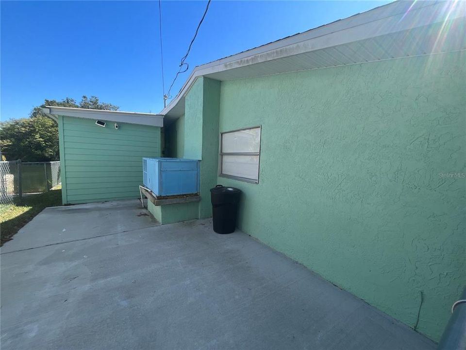 На продажу: $364,000 (2 спален, 1 ванн, 967 Квадратных фут)