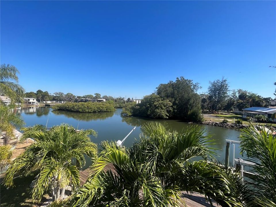 На продажу: $364,000 (2 спален, 1 ванн, 967 Квадратных фут)