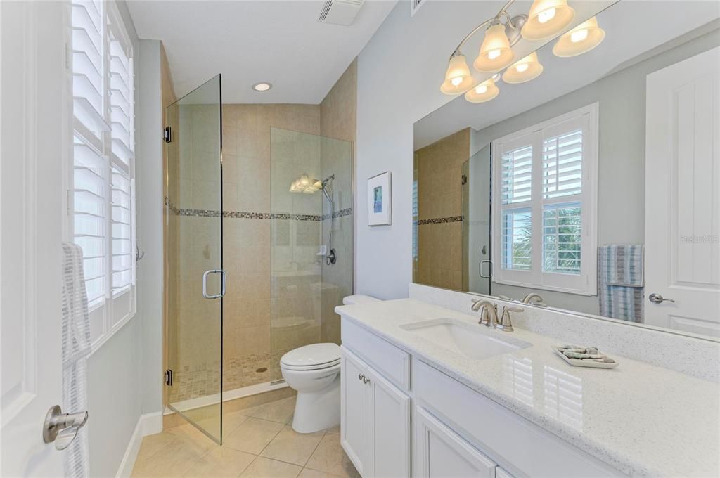 For Sale: $850,000 (3 beds, 3 baths, 1994 Square Feet)