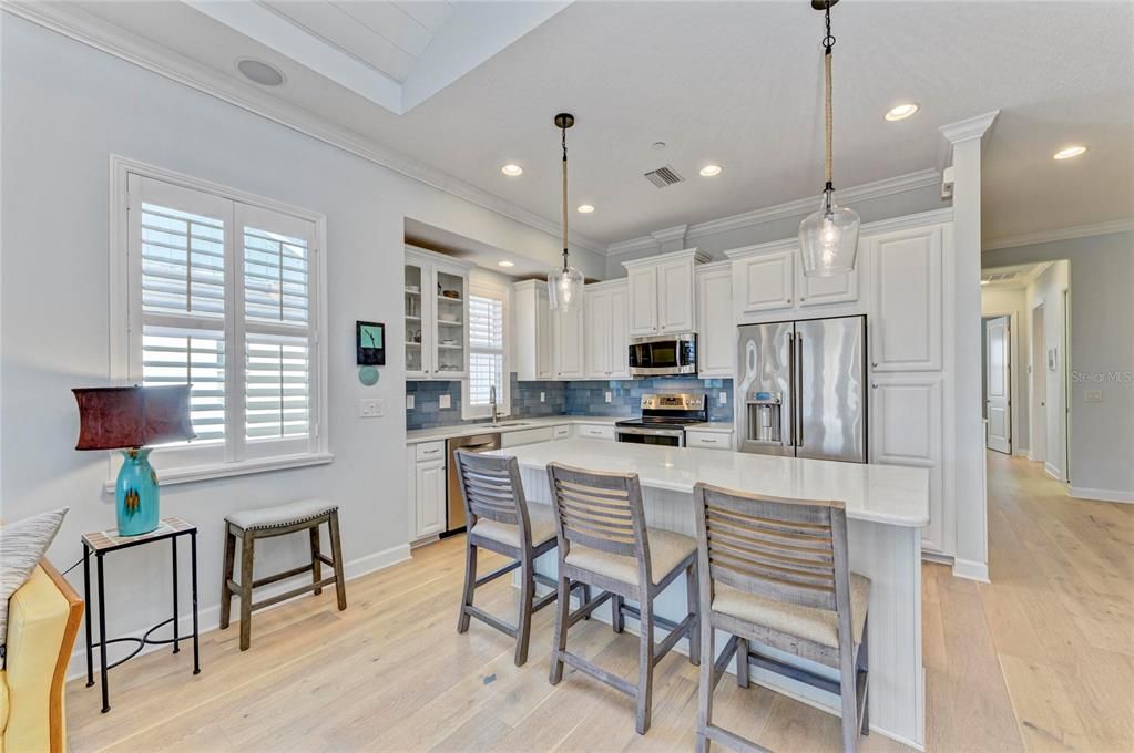 For Sale: $850,000 (3 beds, 3 baths, 1994 Square Feet)