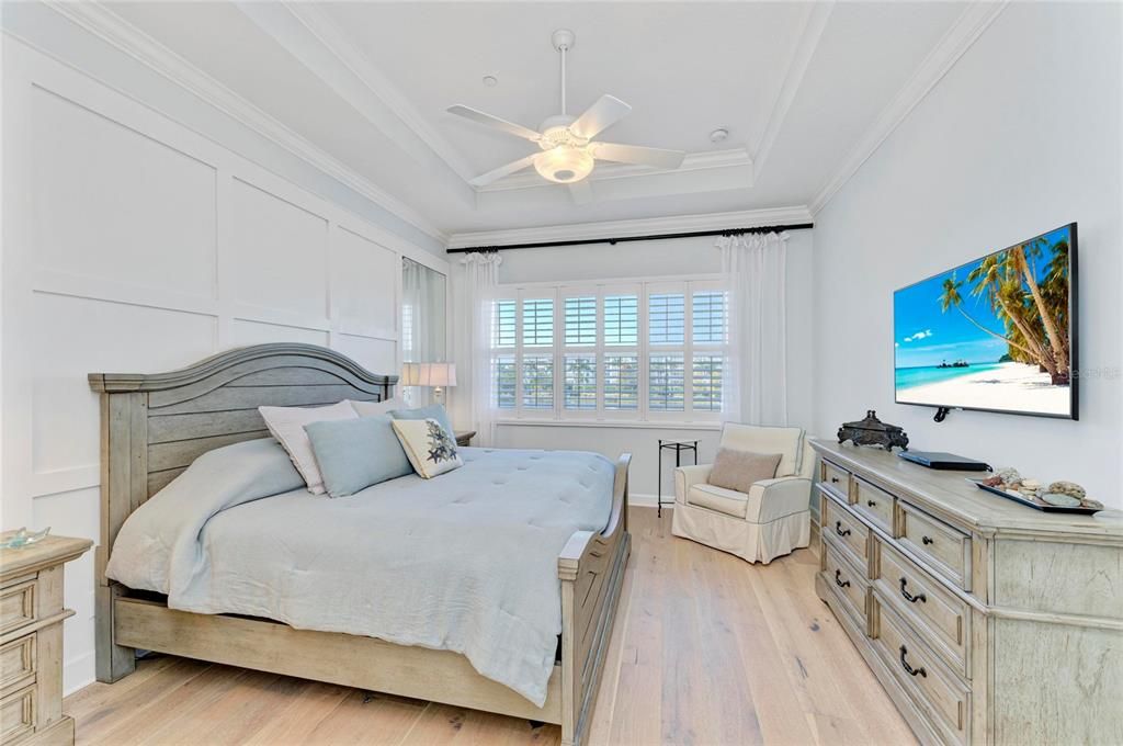 For Sale: $850,000 (3 beds, 3 baths, 1994 Square Feet)