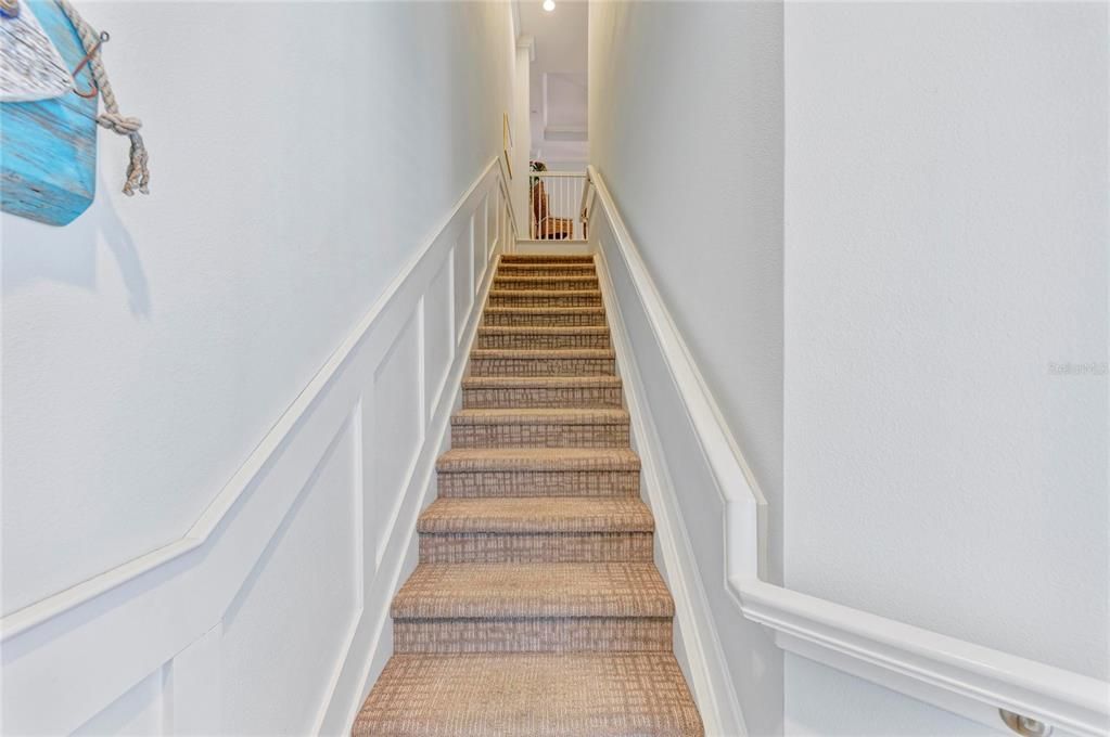 For Sale: $850,000 (3 beds, 3 baths, 1994 Square Feet)