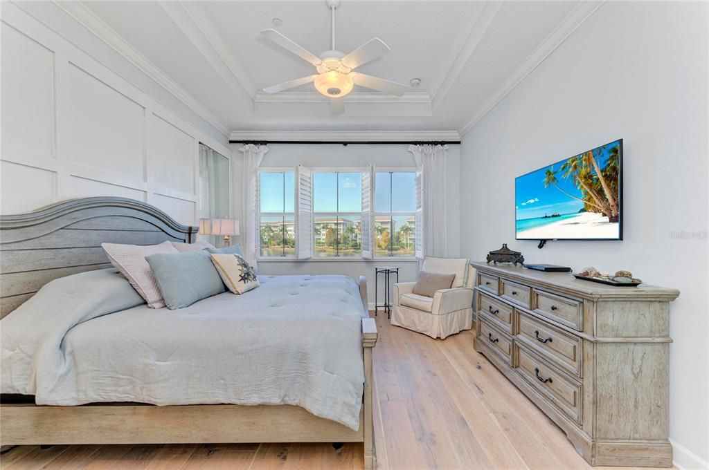 For Sale: $850,000 (3 beds, 3 baths, 1994 Square Feet)