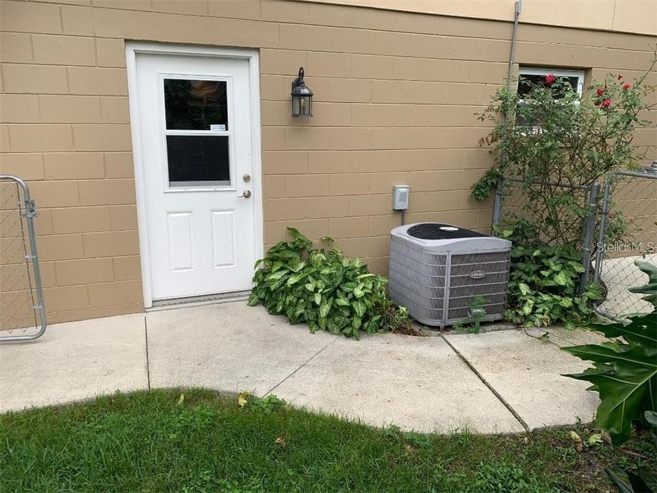 For Rent: $1,275 (1 beds, 1 baths, 540 Square Feet)