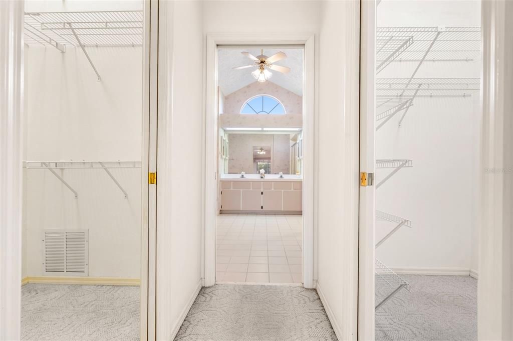 Под контрактом: $335,000 (3 спален, 2 ванн, 2074 Квадратных фут)