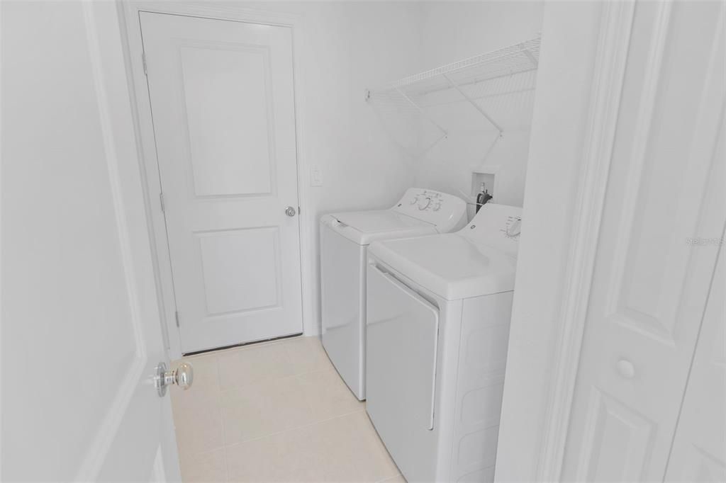 В аренду: $2,200 (3 спален, 2 ванн, 1459 Квадратных фут)