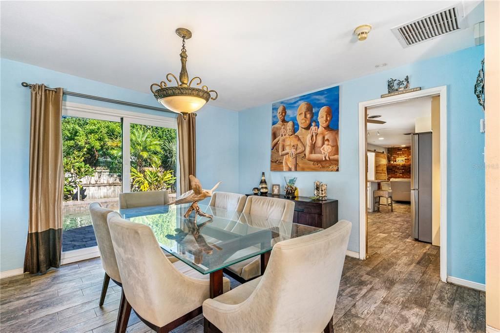 Active With Contract: $475,000 (3 beds, 2 baths, 2314 Square Feet)