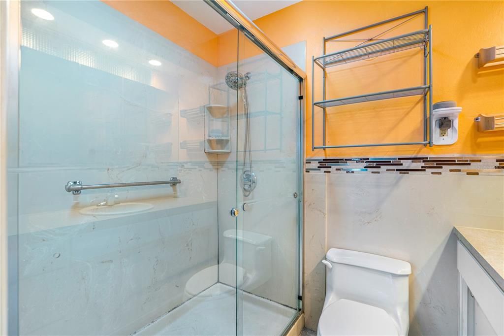 Active With Contract: $475,000 (3 beds, 2 baths, 2314 Square Feet)