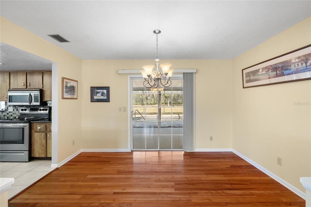 En Venta: $524,900 (3 camas, 2 baños, 1495 Pies cuadrados)