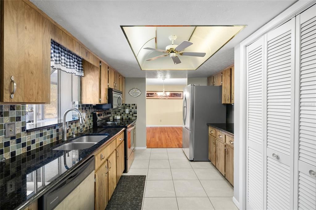 En Venta: $524,900 (3 camas, 2 baños, 1495 Pies cuadrados)