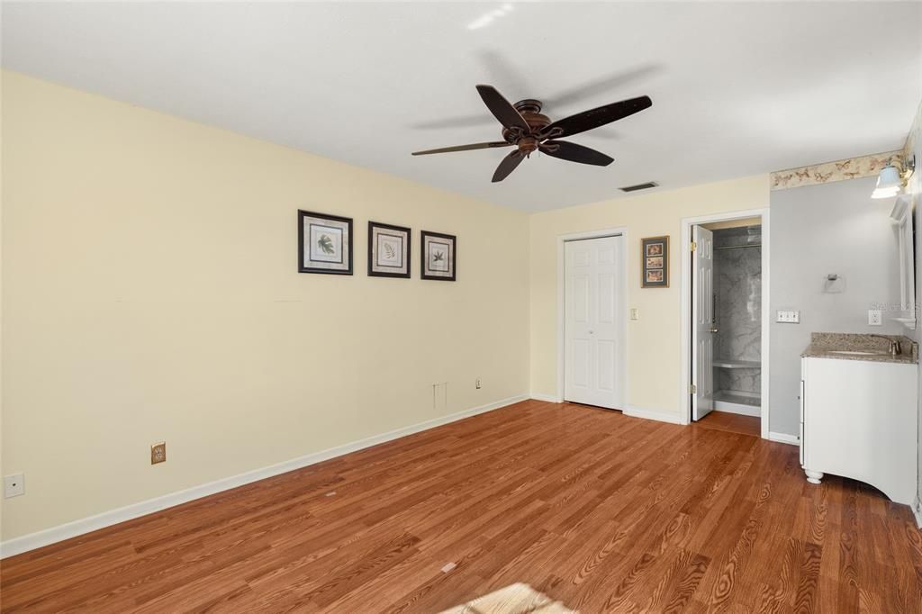 En Venta: $524,900 (3 camas, 2 baños, 1495 Pies cuadrados)