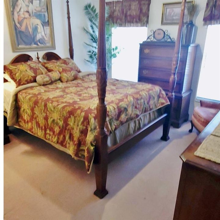 For Sale: $325,000 (2 beds, 2 baths, 1380 Square Feet)