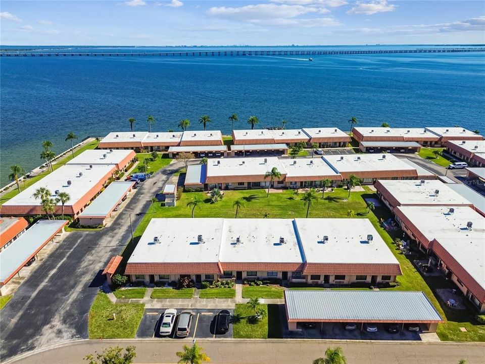 На продажу: $349,900 (2 спален, 2 ванн, 1400 Квадратных фут)