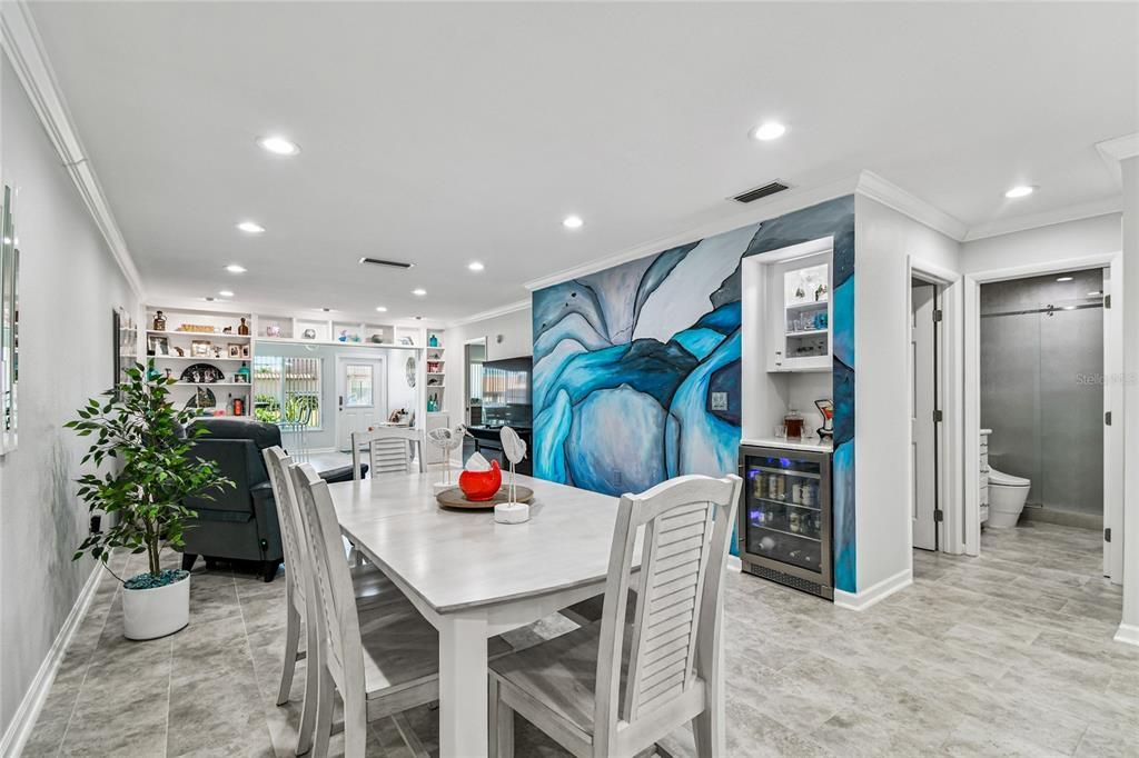 На продажу: $349,900 (2 спален, 2 ванн, 1400 Квадратных фут)