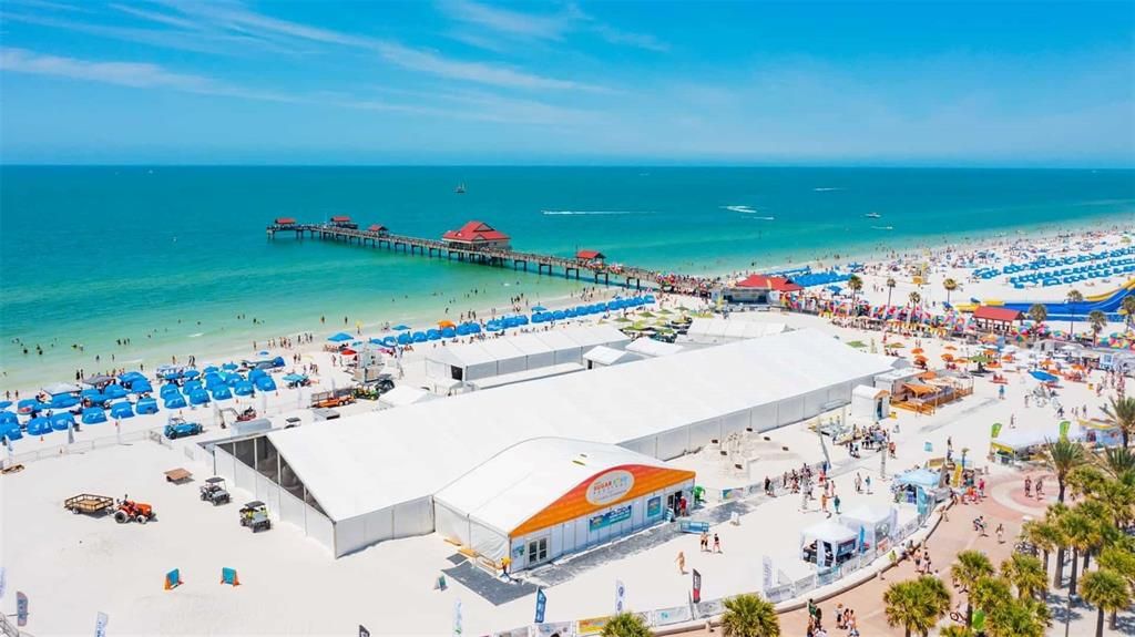 На продажу: $349,900 (2 спален, 2 ванн, 1400 Квадратных фут)