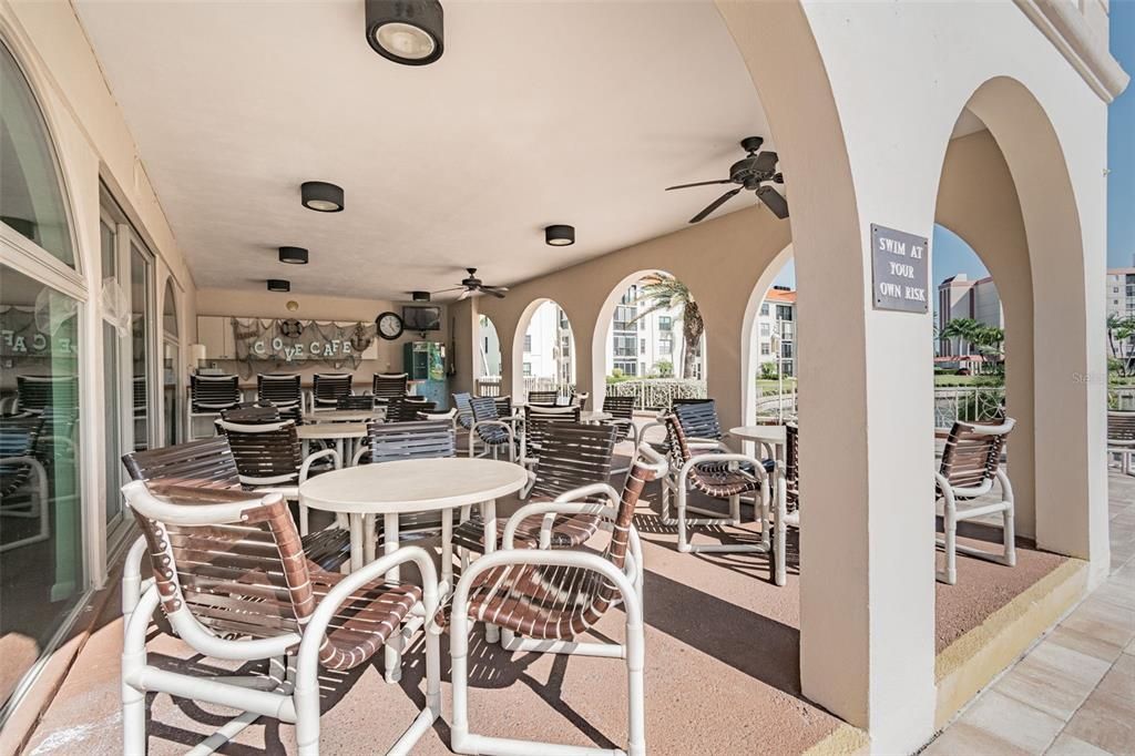 На продажу: $349,900 (2 спален, 2 ванн, 1400 Квадратных фут)