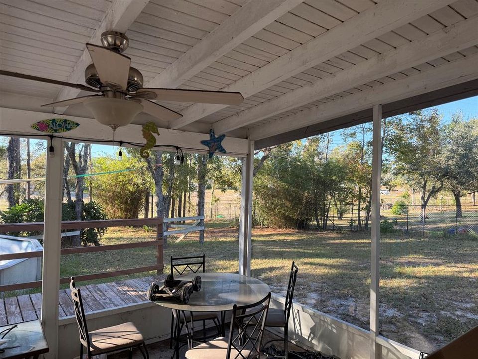 For Sale: $220,000 (3 beds, 1 baths, 1208 Square Feet)