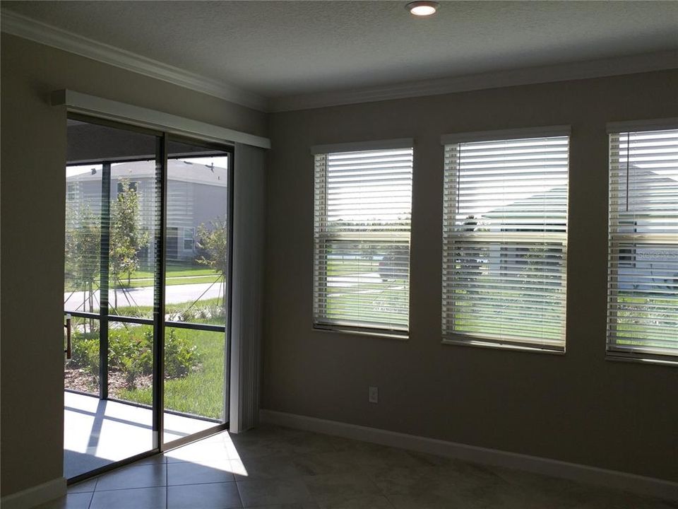 En Renta: $2,800 (4 camas, 2 baños, 2334 Pies cuadrados)