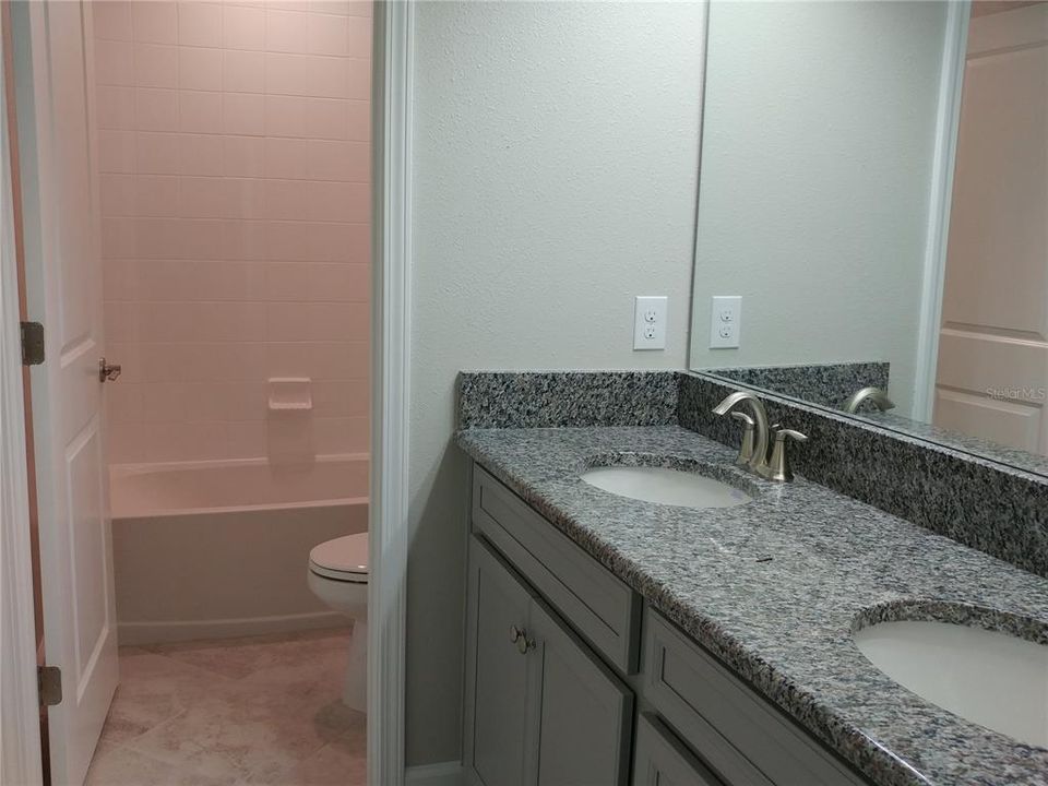 En Renta: $2,800 (4 camas, 2 baños, 2334 Pies cuadrados)