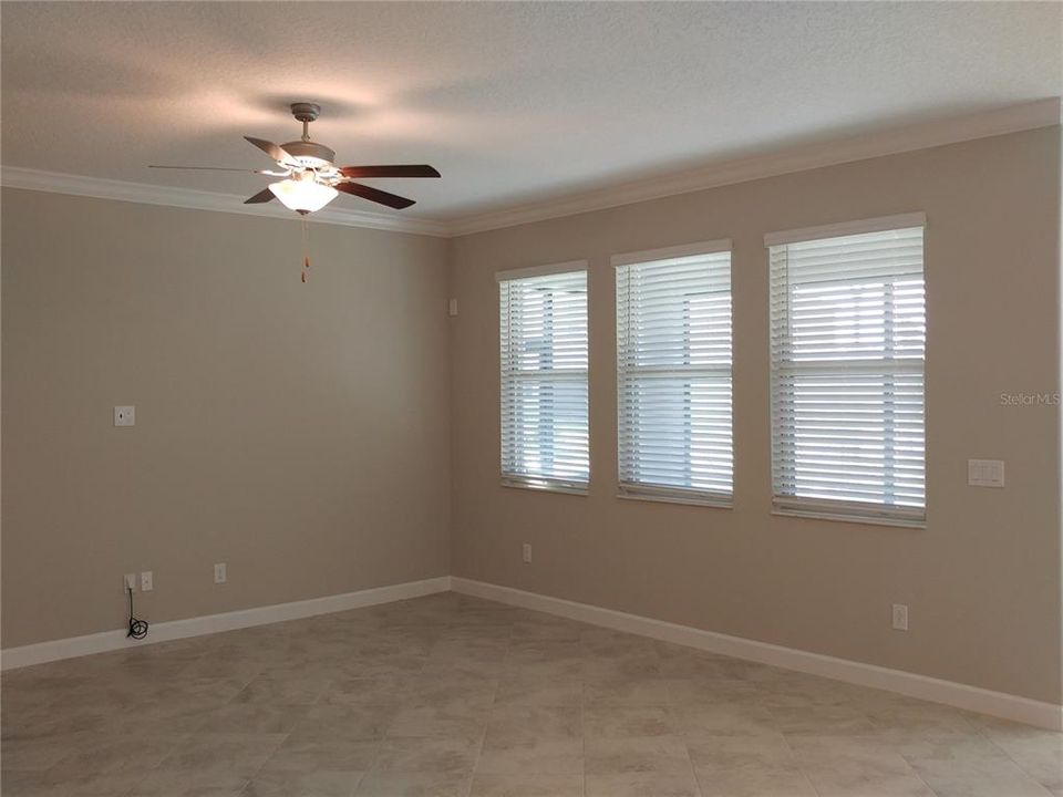 En Renta: $2,800 (4 camas, 2 baños, 2334 Pies cuadrados)