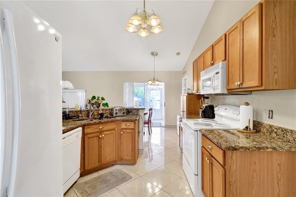 待售: $324,990 (4 贝兹, 2 浴室, 1806 平方英尺)