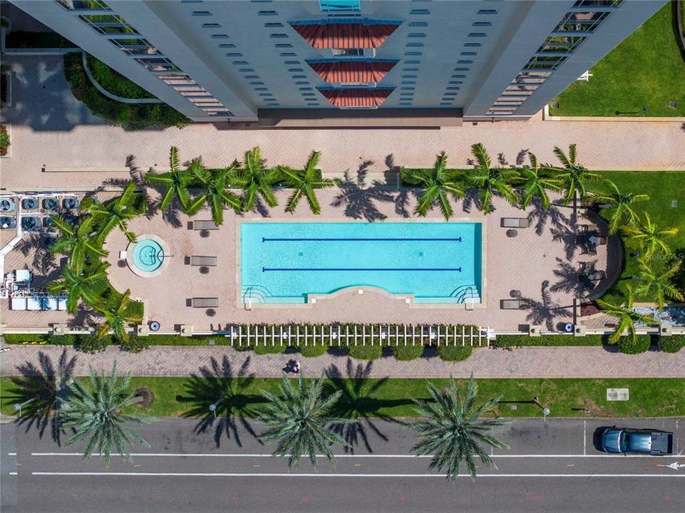 合同活跃: $2,650,000 (3 贝兹, 3 浴室, 2750 平方英尺)