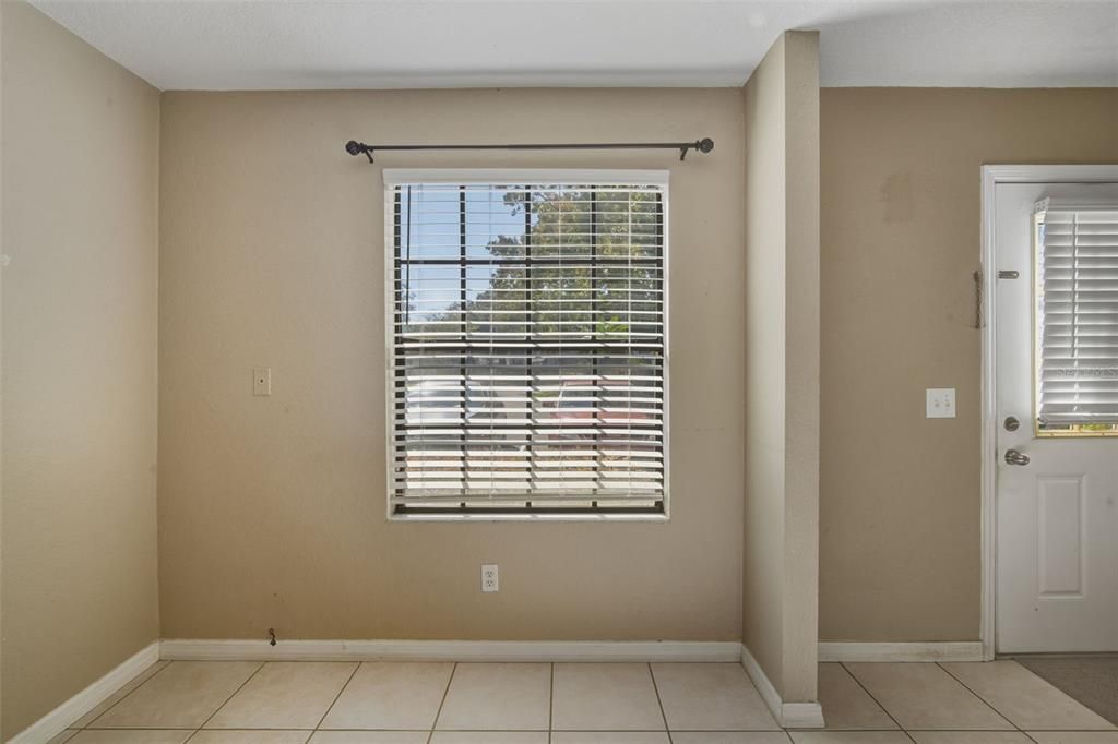 En Venta: $240,000 (2 camas, 2 baños, 1104 Pies cuadrados)