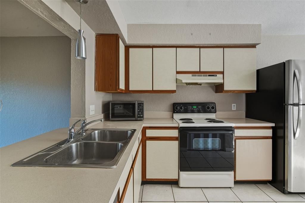 En Venta: $240,000 (2 camas, 2 baños, 1104 Pies cuadrados)