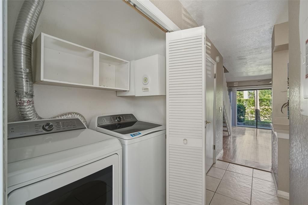 En Venta: $240,000 (2 camas, 2 baños, 1104 Pies cuadrados)