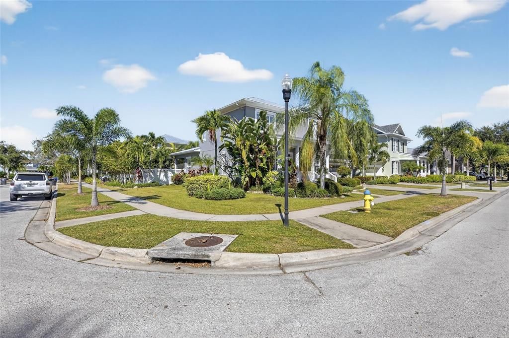 For Sale: $634,999 (4 beds, 2 baths, 2487 Square Feet)