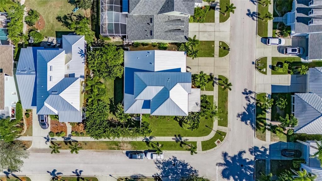 For Sale: $634,999 (4 beds, 2 baths, 2487 Square Feet)