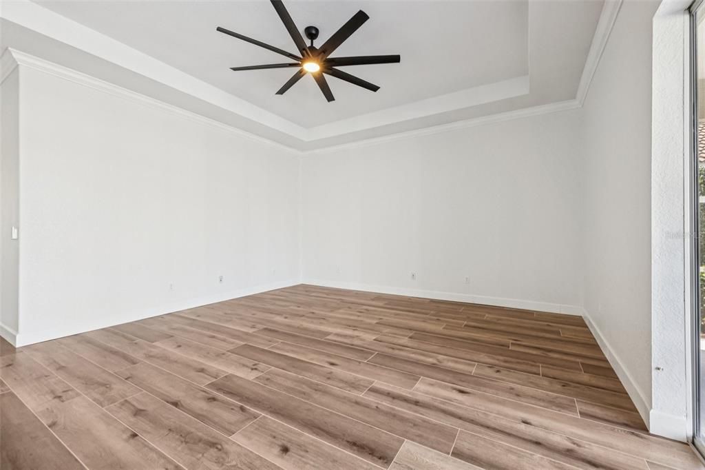 En Venta: $700,000 (3 camas, 2 baños, 2472 Pies cuadrados)