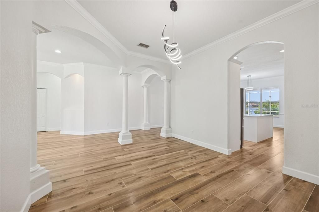 En Venta: $700,000 (3 camas, 2 baños, 2472 Pies cuadrados)