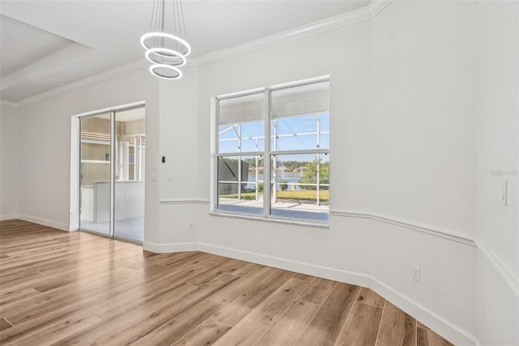 En Venta: $700,000 (3 camas, 2 baños, 2472 Pies cuadrados)