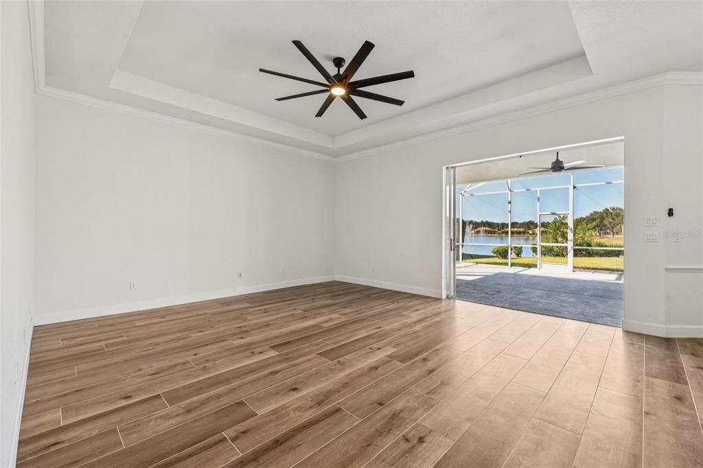 En Venta: $700,000 (3 camas, 2 baños, 2472 Pies cuadrados)