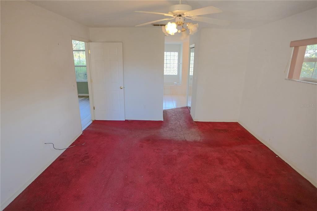 待售: $234,650 (3 贝兹, 2 浴室, 1815 平方英尺)