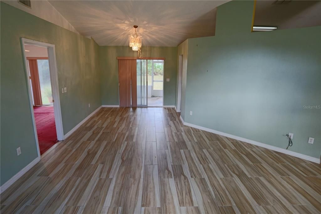 待售: $234,650 (3 贝兹, 2 浴室, 1815 平方英尺)