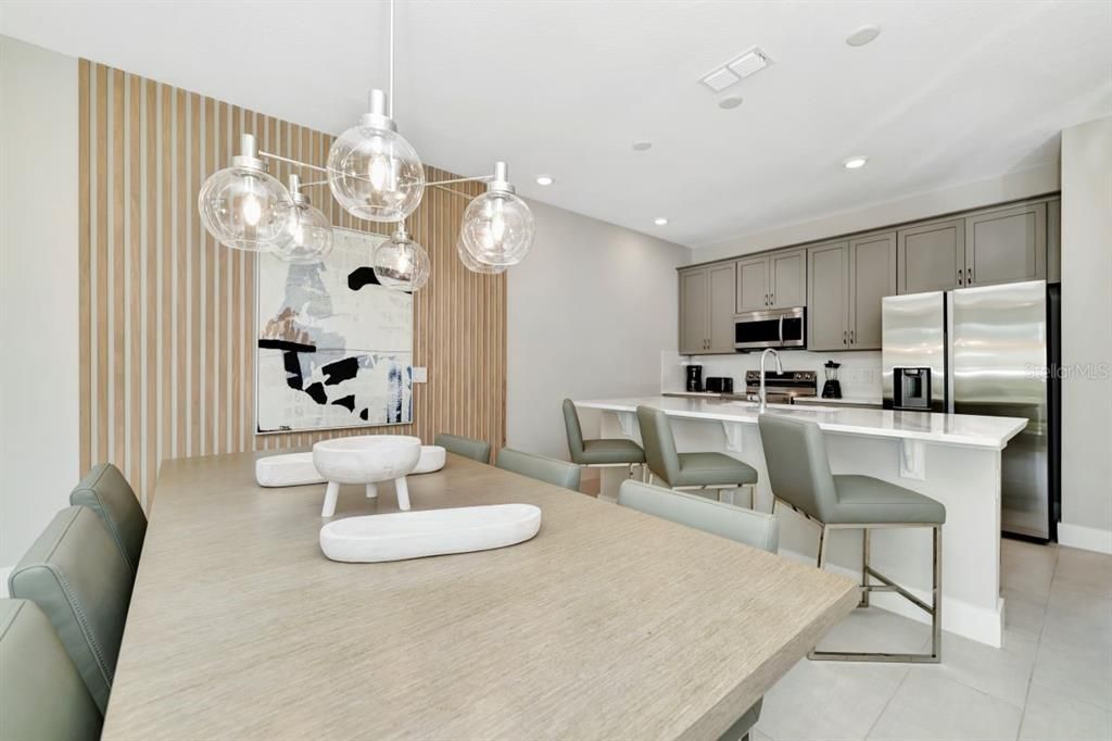 На продажу: $350,000 (3 спален, 2 ванн, 1704 Квадратных фут)