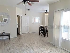 For Rent: $1,995 (2 beds, 2 baths, 925 Square Feet)