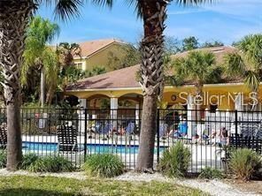 For Rent: $1,995 (2 beds, 2 baths, 925 Square Feet)