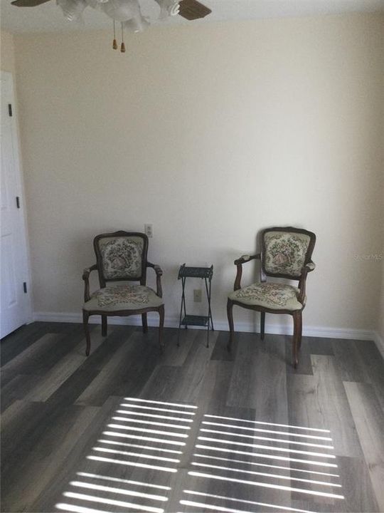 For Sale: $229,000 (2 beds, 2 baths, 851 Square Feet)