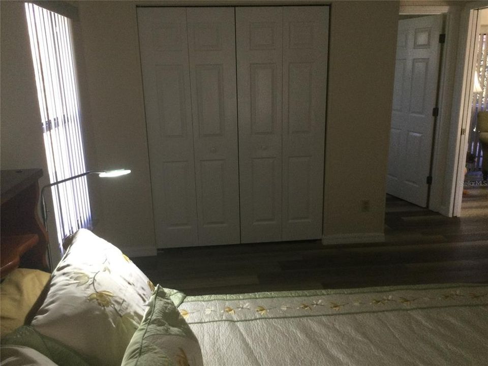 For Sale: $229,000 (2 beds, 2 baths, 851 Square Feet)