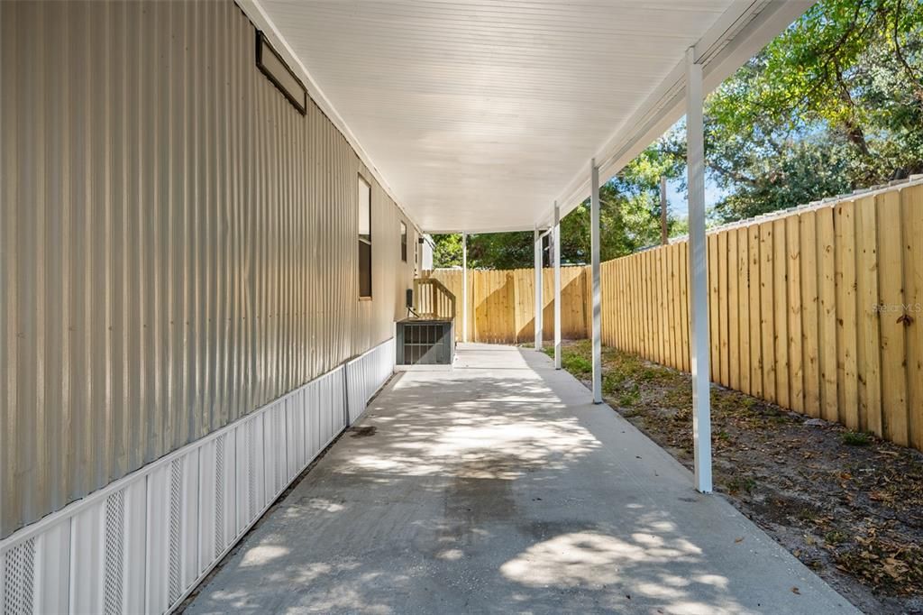 Под контрактом: $150,000 (2 спален, 2 ванн, 812 Квадратных фут)