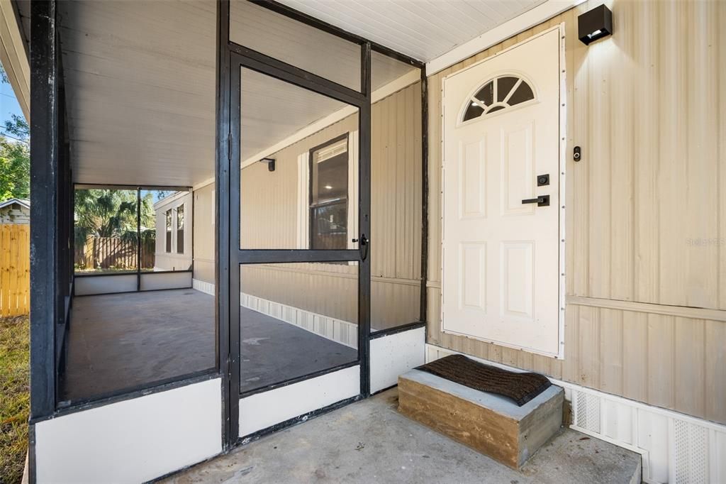 Под контрактом: $150,000 (2 спален, 2 ванн, 812 Квадратных фут)