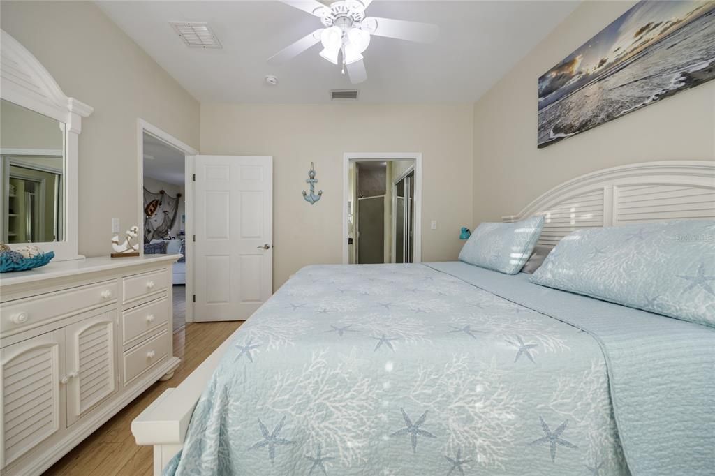 En Venta: $309,900 (3 camas, 2 baños, 1161 Pies cuadrados)