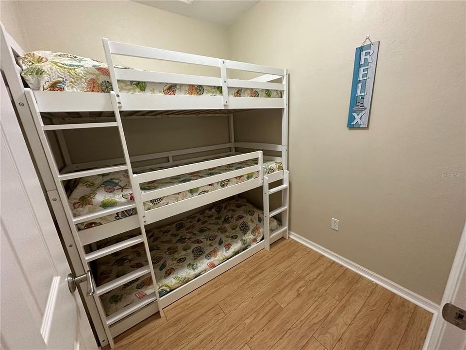 En Venta: $309,900 (3 camas, 2 baños, 1161 Pies cuadrados)