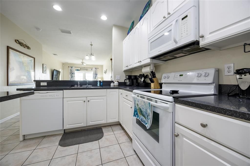 En Venta: $309,900 (3 camas, 2 baños, 1161 Pies cuadrados)