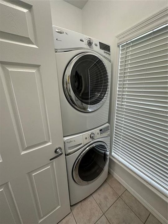 En Venta: $309,900 (3 camas, 2 baños, 1161 Pies cuadrados)