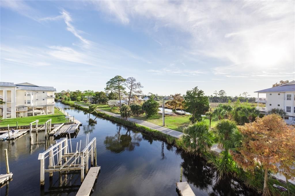 En Venta: $309,900 (3 camas, 2 baños, 1161 Pies cuadrados)