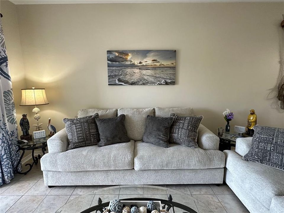 En Venta: $309,900 (3 camas, 2 baños, 1161 Pies cuadrados)